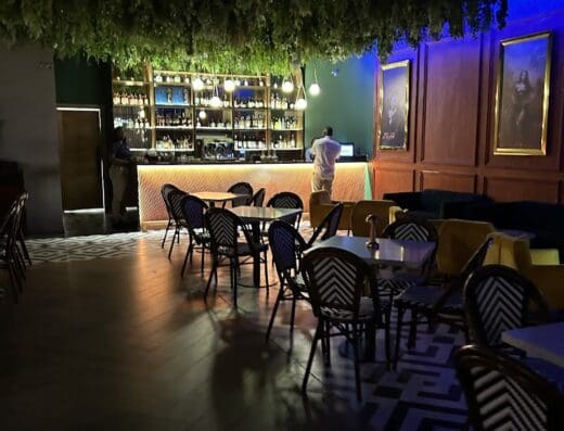 787 Gastro Bar