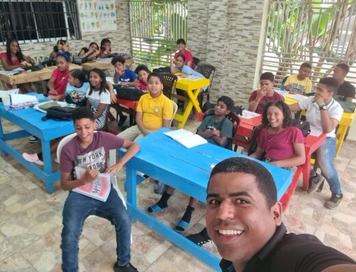 E-KIDS ENGLISH SCHOOL