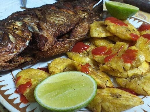 J&B PESCADERIA Y COLMADO