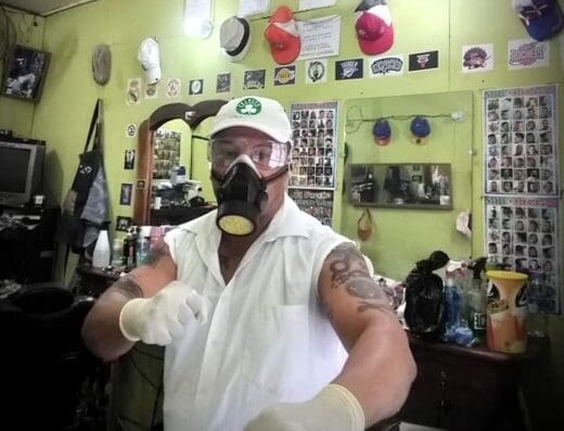 Julio Barbershop 69