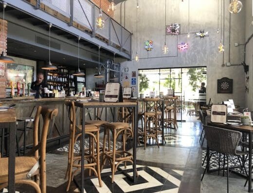La Bruja Chupadora BBQ & Pub