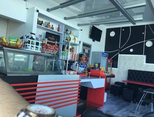 Tryo Food Shop