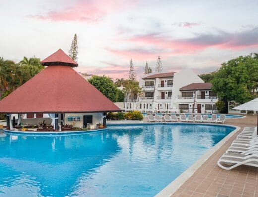 BlueBay Villas Doradas