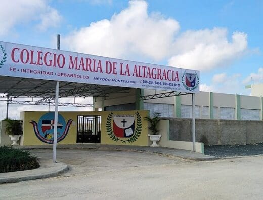 Colegio María De La Altagracia