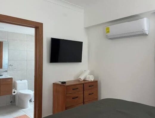 E11_PremiumDeluxe Suite 2 BDR -Pool-Cine-SAUNE-SPA