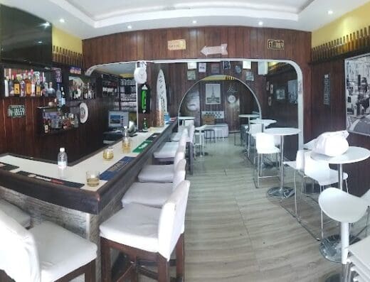 La Lola Bar