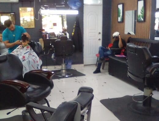 Robert Barber Shop